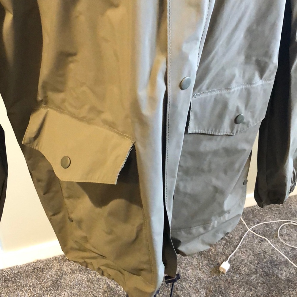 Columbia Shell Jacket - Picture 3 of 8